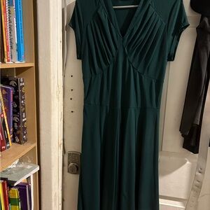 Elegant Green Women's Dress